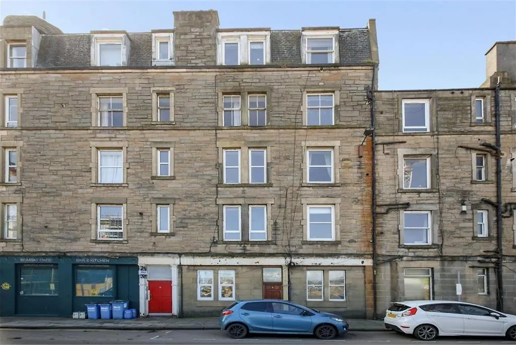 C&E Apartment Edinburgh 0*,